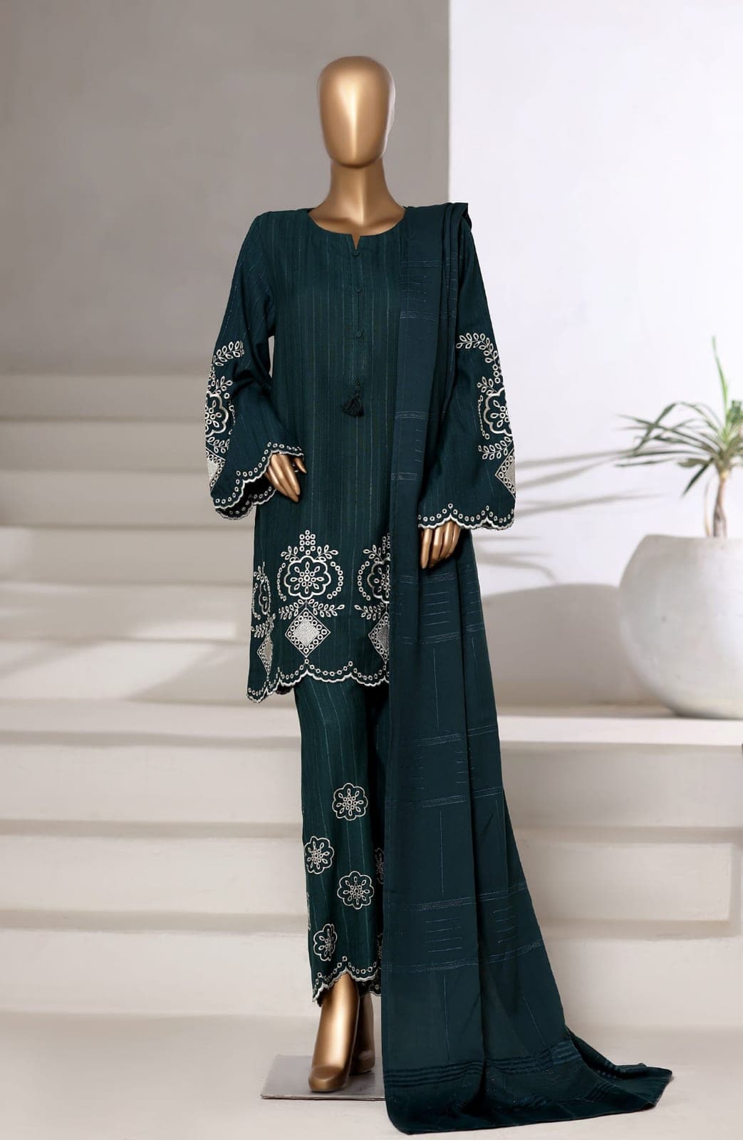 SADABAHAR- Vybe Co-ord Set with Dhanak Shawl