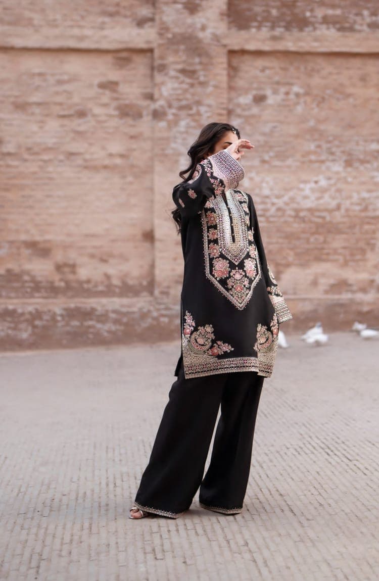 Darbar by Casual Lite